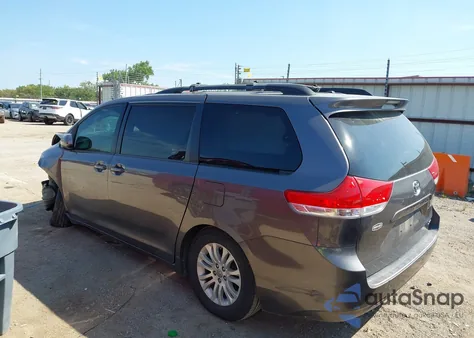 2013 Toyota Sienna Xle V6 8 Passenger из США, поврежденный, VIN 5TDYK3DC4DS283900